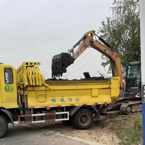 汛前清淤除障，确保安全度汛