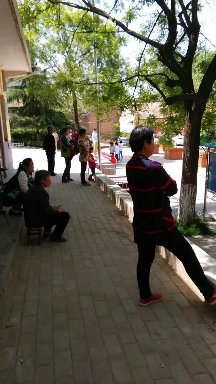 铁炉小学二o一七年春季运动会
