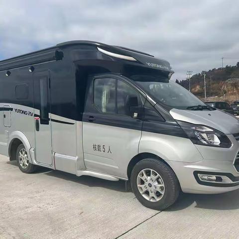 21.5月宇通C520福特小额头房车