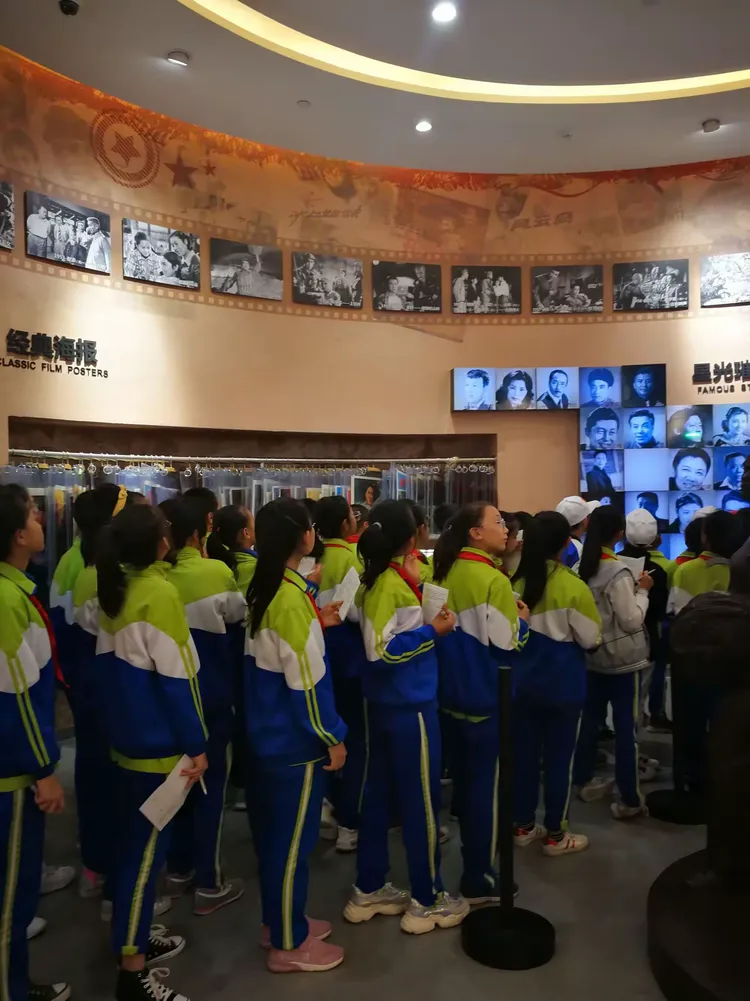 苗圃小学走进长春市规划馆