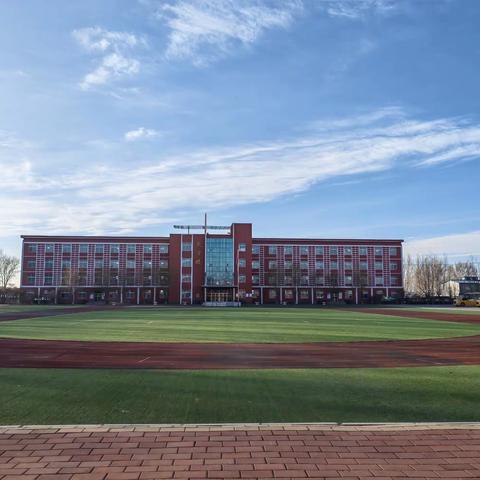 展风采，促教研—东风学校小学部开展校内公开课活动