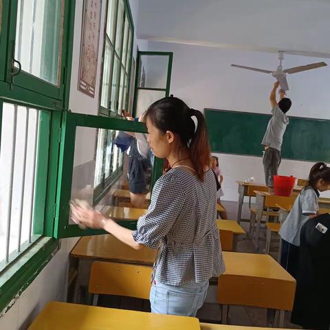 我们二年级啦！