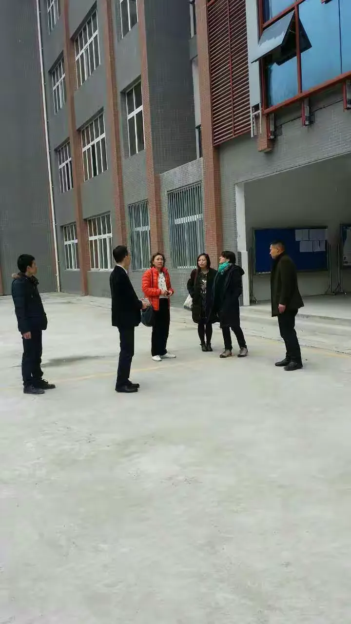 郁山中学慢慢美起来