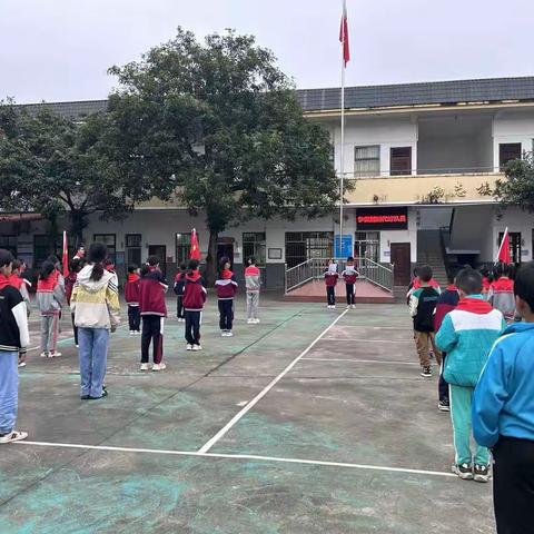 宾阳县黎塘镇启明小学新队员入队仪式