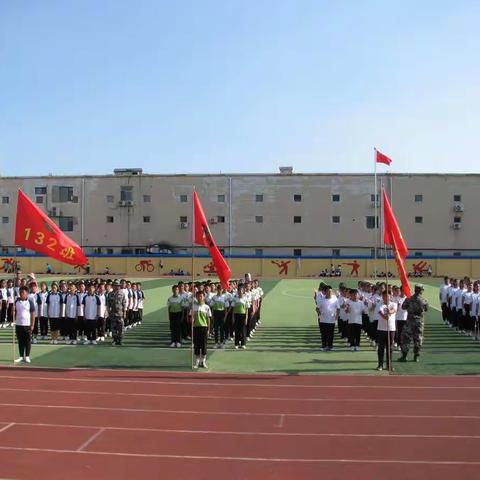 军训汇演显风采，青春飞扬正当时——暨古陶一中2020级初一新生军训闭营仪式