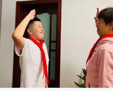 “红领巾”暖重阳