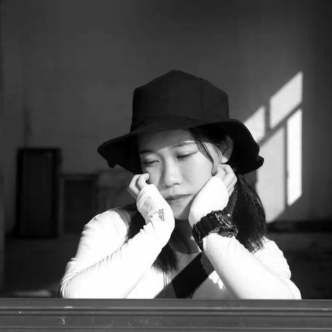 俞荣昌的影集——家有小女