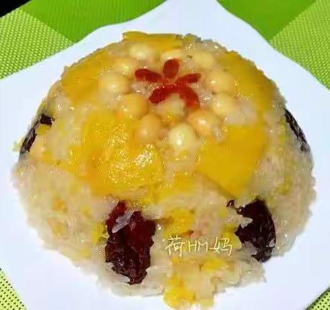 菠萝糯米饭的制作