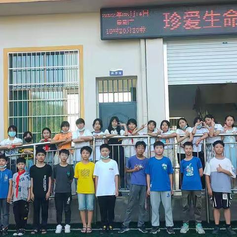 心系母校 梦想起航-路东小学2022届学生毕业典礼