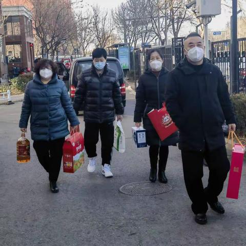 春节慰问送关怀  浓浓情意暖人心——小牛坊村股份社党支部开展春节走访慰问活动