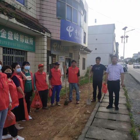 助力美丽集镇，社区清洁亮装。