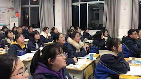 “鼓舞士气·重新出发”——180班表彰会