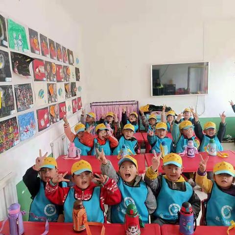 东坑镇起航幼儿园大三班“爱在大地，拥抱自然，携快乐同行”春游活动