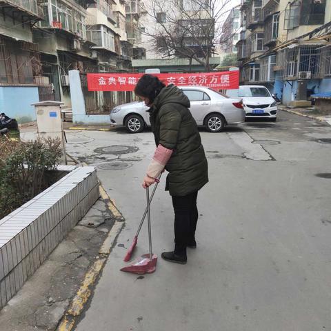 中山门街道中山社区坚持每日院落巡查