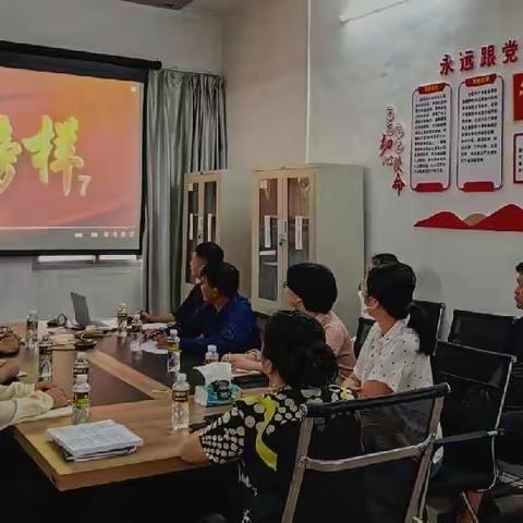 海垦南繁集团开展观看《榜样7》主题党日活动