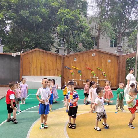 动创家乐高幼儿园一日生活