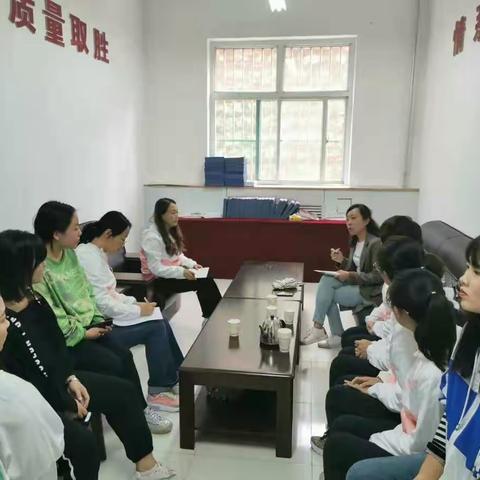 践初心    促帮扶    显真情――城乡一体化    送教下乡帮扶活动