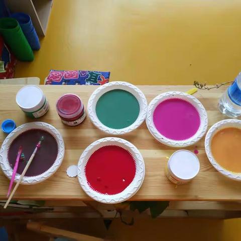 灵心胜造物，妙手夺天工——康康三班创意美工活动