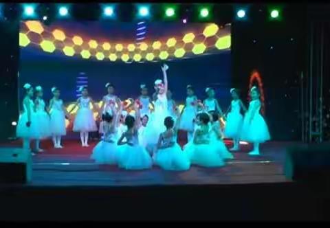 缤纷六月——文博学校庆“六一”文艺汇演