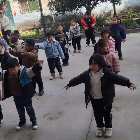 幼儿园的一天