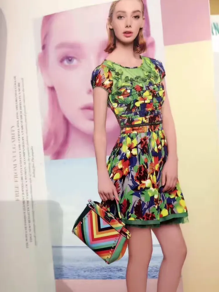 米易县台湾名店《可可立登.梦田》2017年春夏装隆重登场