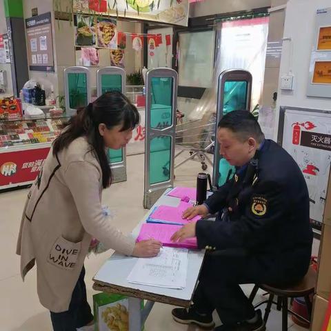 浚县城管局：  再传达，再部署，再掀扫黑除恶宣传新热潮