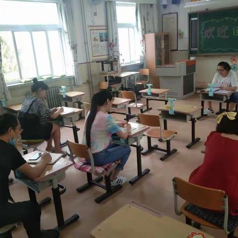 东邵渠镇中心小学“智行少年我最棒”之一至三年级“悦读苑”学科创意展示活动