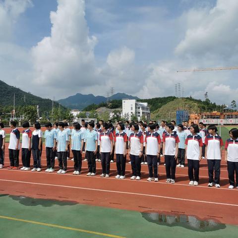 八月秋风起，军训正逢时——高一（12）班军训随笔