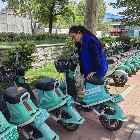 【山泉社区】规范摆放单车，争做文明先行者