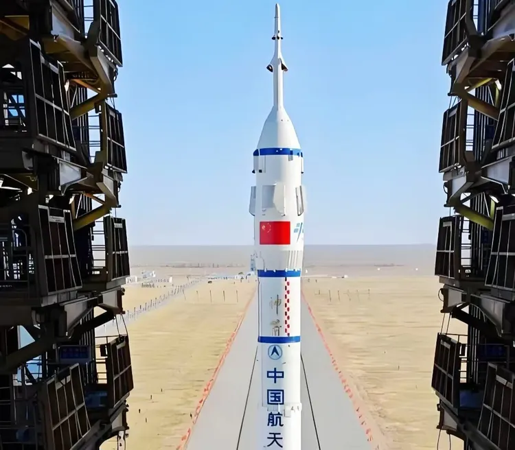 图片[10]-褚成炎｜国魂赋/根铸千秋史 魂凝万代心——论褚成炎先生《国魂赋》的精神气象与文学价值-华闻时空