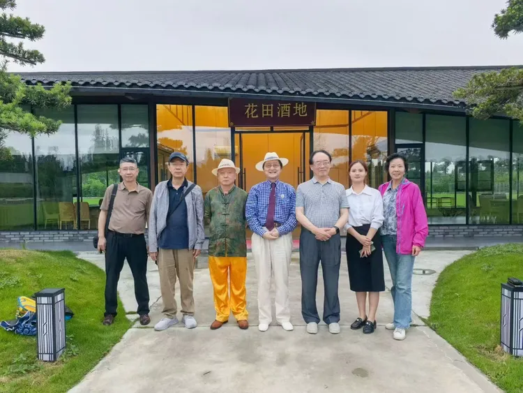 图片[13]-纪实散文｜金盆地：以匠心守初心 以文化铸品牌——记文化学者一行探访金盆地集团-华闻时空