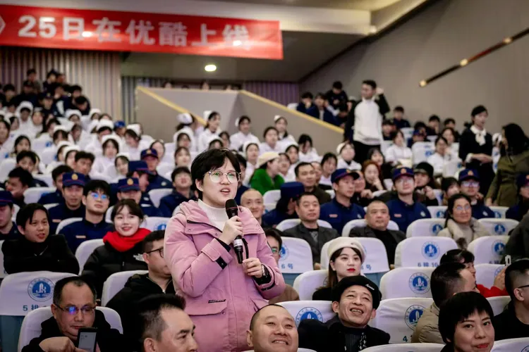 图片[22]-特别报道｜《在世界中心遇见你》：一场邂逅与期待的盛宴-华闻时空
