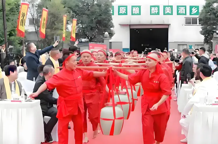 图片[17]-酒脉贯古今，山河入坛来——《金盆地·种酒赋》的文化解码与精神纵深-华闻时空