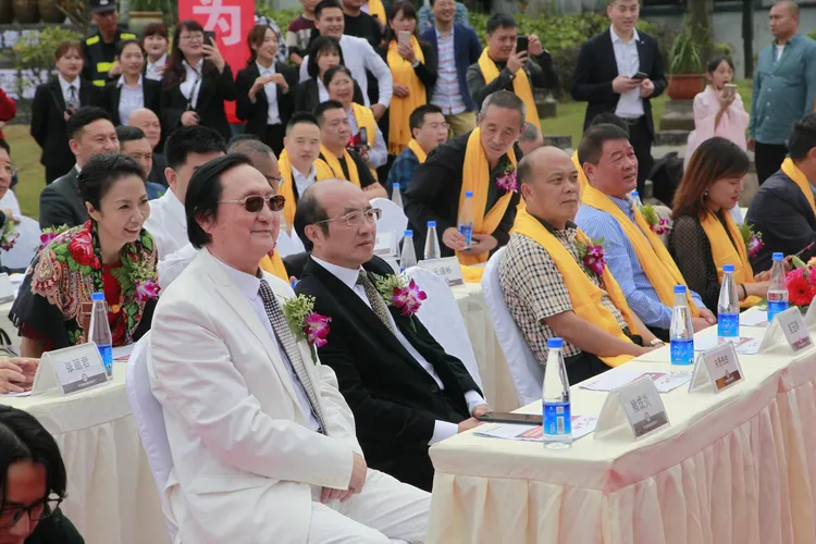 图片[19]-酒脉贯古今，山河入坛来——《金盆地·种酒赋》的文化解码与精神纵深-华闻时空