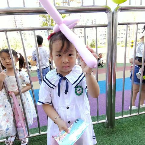 木子幼儿园中五班小可爱贾潇雅