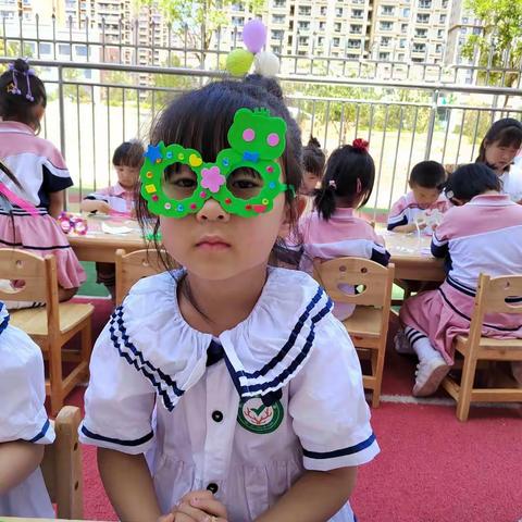 木子幼儿园中五班小可爱冯怡诺