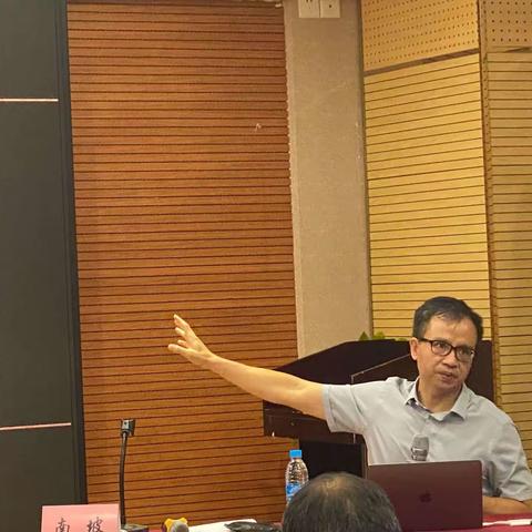 2022年“国培计划”贵港市统筹培训项目学校管理团队信息化领导力提升培训—《微能力的为何、是何与如何》