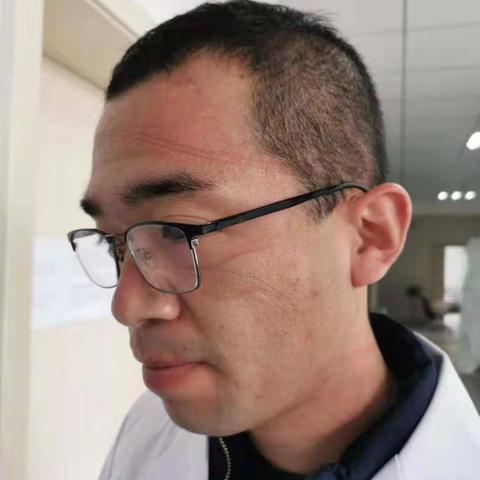 走在前    做在前     坚决筑牢抗击新冠疫情防线