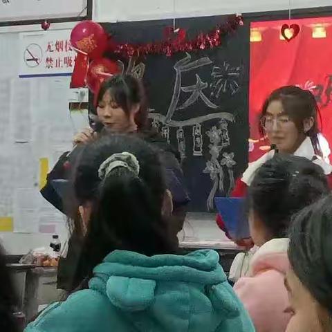 长宁职校21级计算机1班元旦晚会