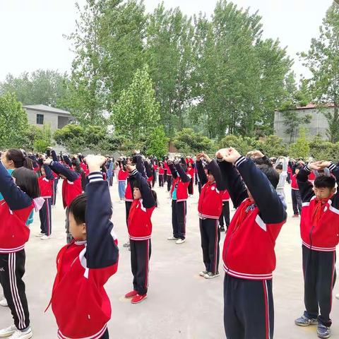 韵律飞扬———黄泥桥小学五一班