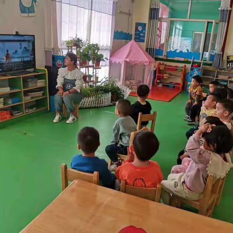 春分有雨到清明，清明下雨无路行