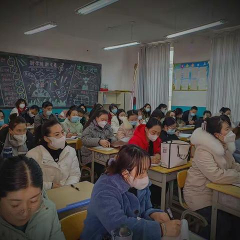 学习新课标，助力新课堂！——和田县罕艾日克镇第一中心小学校本教研活动