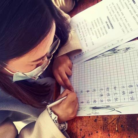 “三字一画”树风采，翰墨飘香满校园—罕艾日克第一中心小学教师“三字一画”基本功大赛