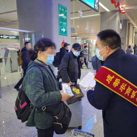 成都农商银行泸州分行积极开展“情暖巴蜀”反假货币宣传活动