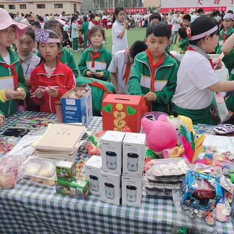 【党建统领 文明实践】莱师附小乐竹中队义卖记