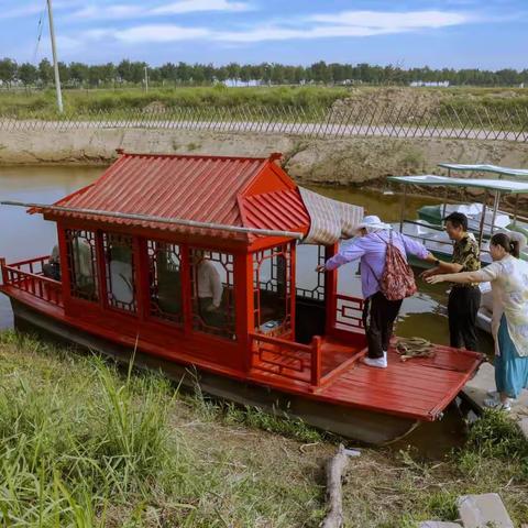 王朝英带我们游览永 济 的 小 江 南