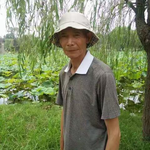 老爸，父亲节快乐！