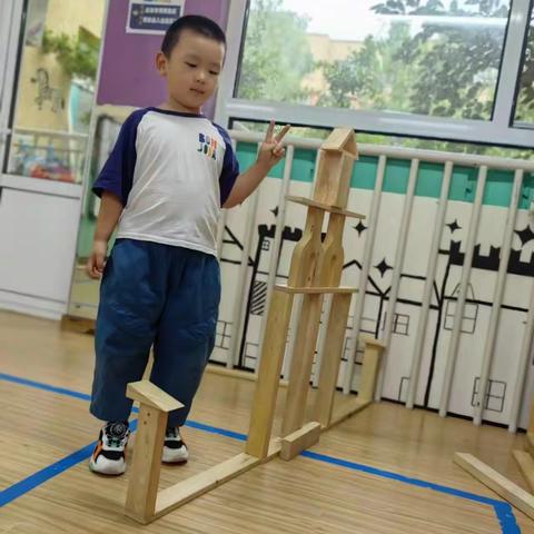 中二班