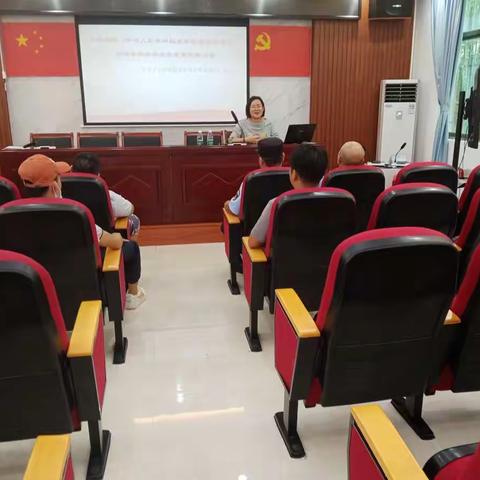 东溪村《自贸港法》学习进行中