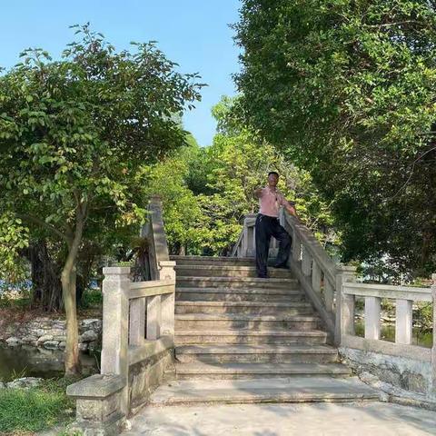 人之所以能够感到“幸福”，不是因为生活得舒适，而是因为生活得有希望。